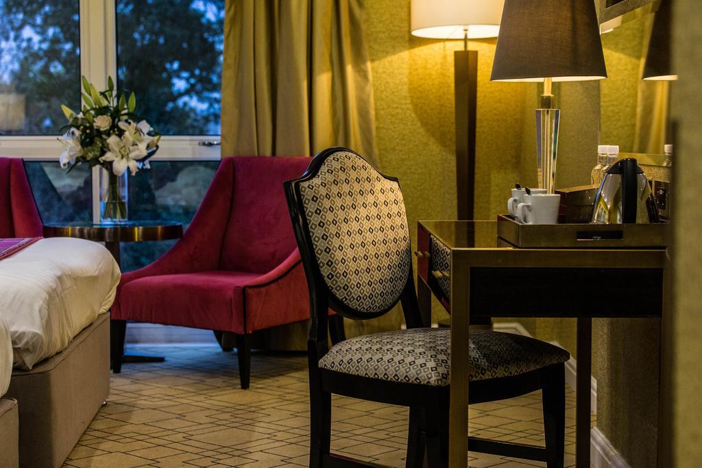 Gleddoch Golf & Spa Resort Langbank Buitenkant foto